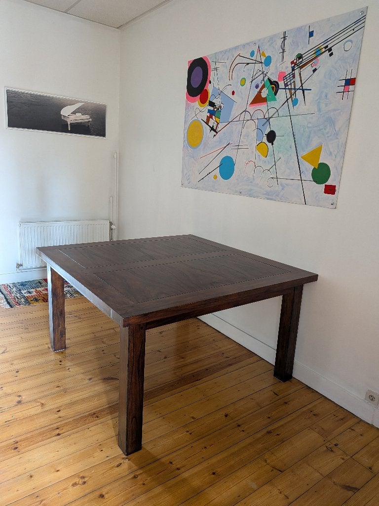Table à manger, très bon état, 100 à 150 cm, Cinq personnes ou plus, Carré, 100 à 150 cm