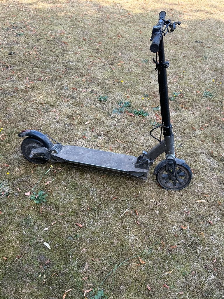 Electrische step, Fietsen en Brommers, Steps, Ophalen, Zo goed als nieuw, Elektrische step (E-scooter), DECATHLON