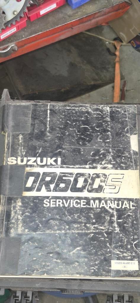 Suzuki dr600 service manual, Motoren, Ophalen, Suzuki