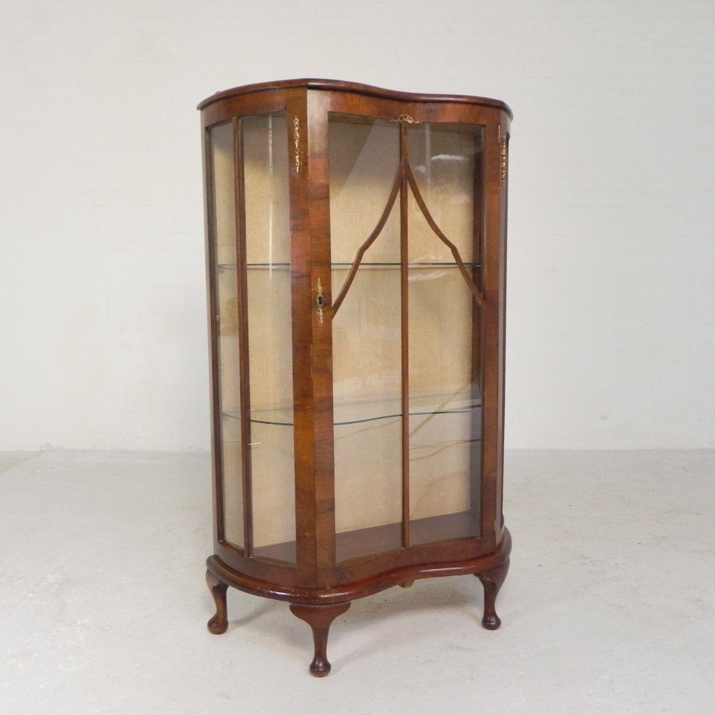 Engelse Art Deco vitrinekast op sierlijke poten, jaren 30, Ophalen of Verzenden