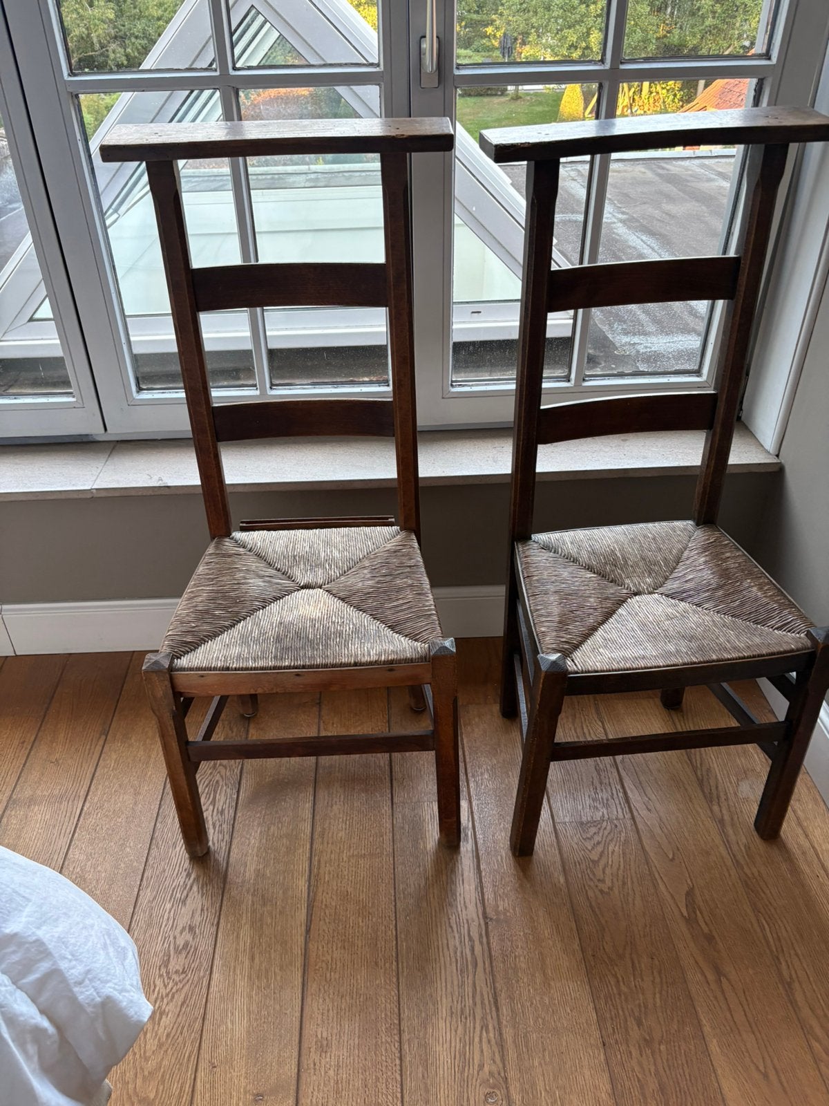 Antieke kerkstoelen. - 2 stuks, Ophalen