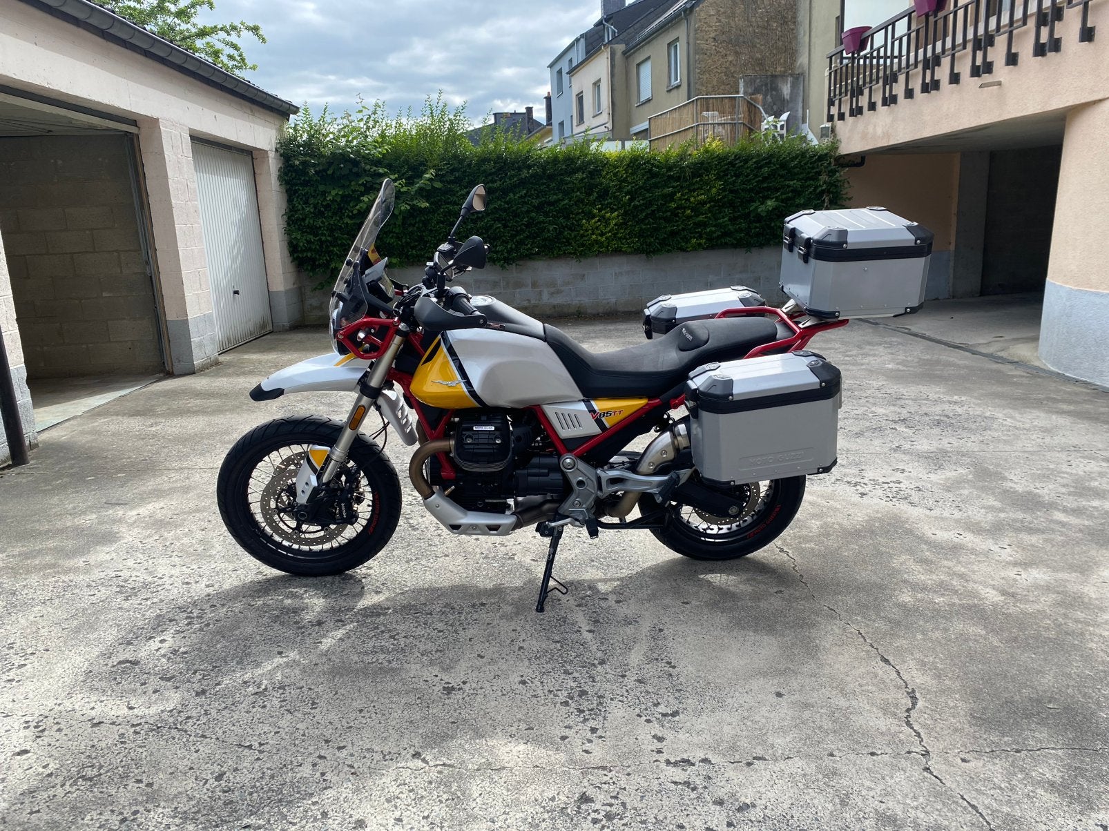 Moto Guzzi V85 TT, Motoren, Motoren | Moto Guzzi, 853 cc, 2 cilinders, Motorrijbewijs A, Particulier