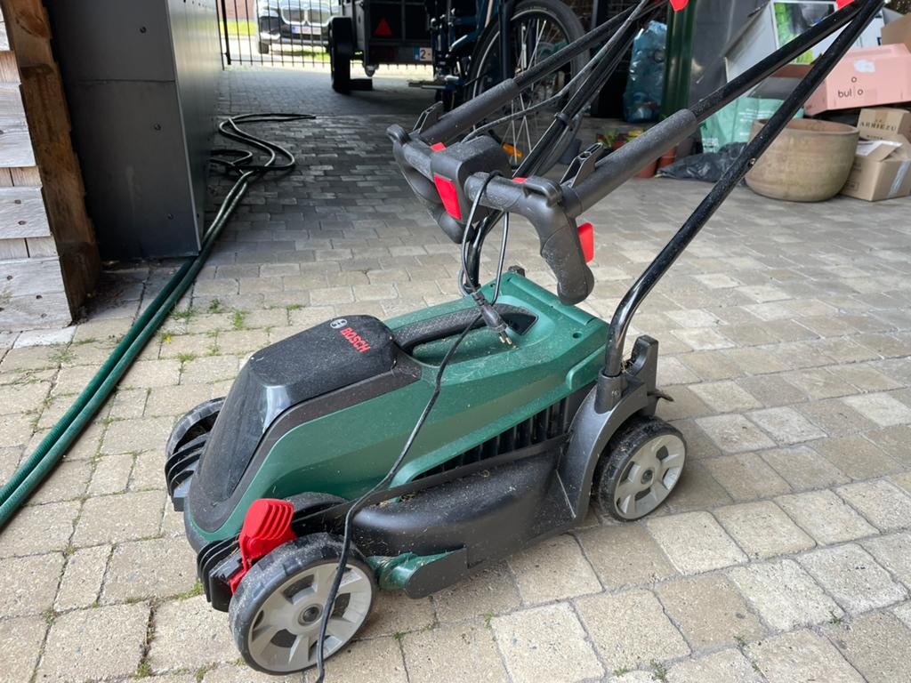 Bosch accu grasmaaier, Tuin en Terras, Ophalen, Cirkelmaaier, Accu-grasmaaier, 30 t/m 39 cm
