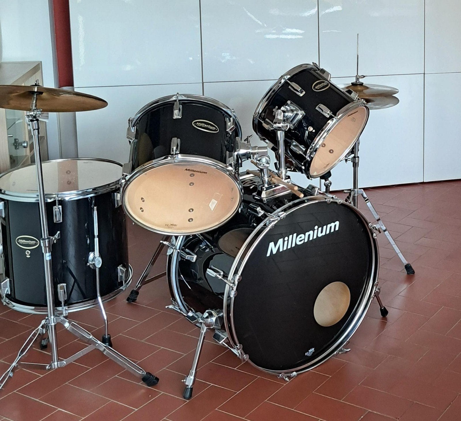 Set de drums, batterie Mil­le­nium, Musique & Instruments, Batteries & Percussions, Enlèvement
