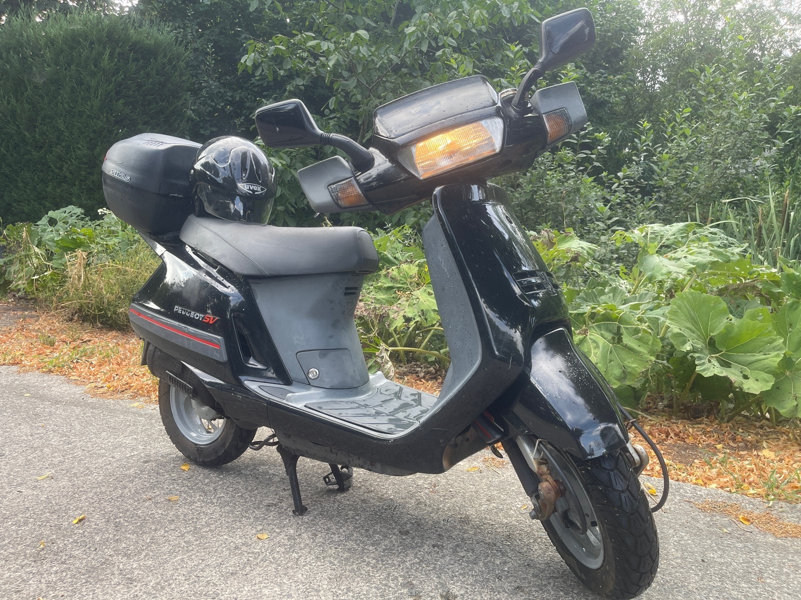 Peugeot sv start rijdt prima zonder papier voor( onderdelen), Fietsen en Brommers, Ophalen, Zo goed als nieuw