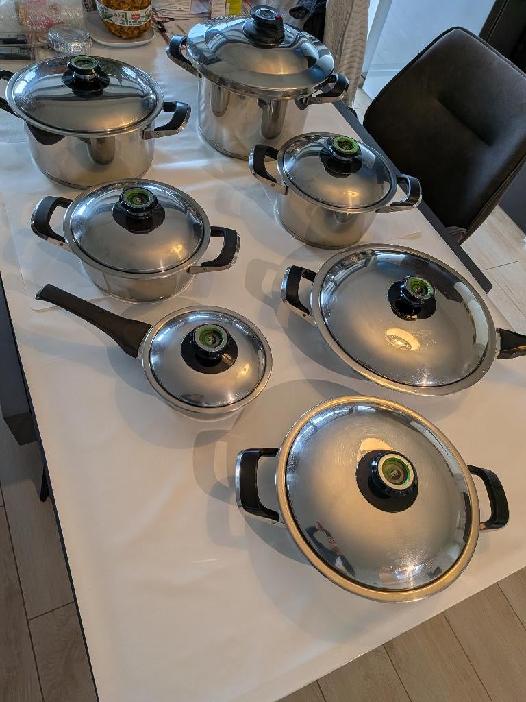 Set complet de 7 casseroles inox AMC, Inox, Plaque céramique, Enlèvement, Utilisé
