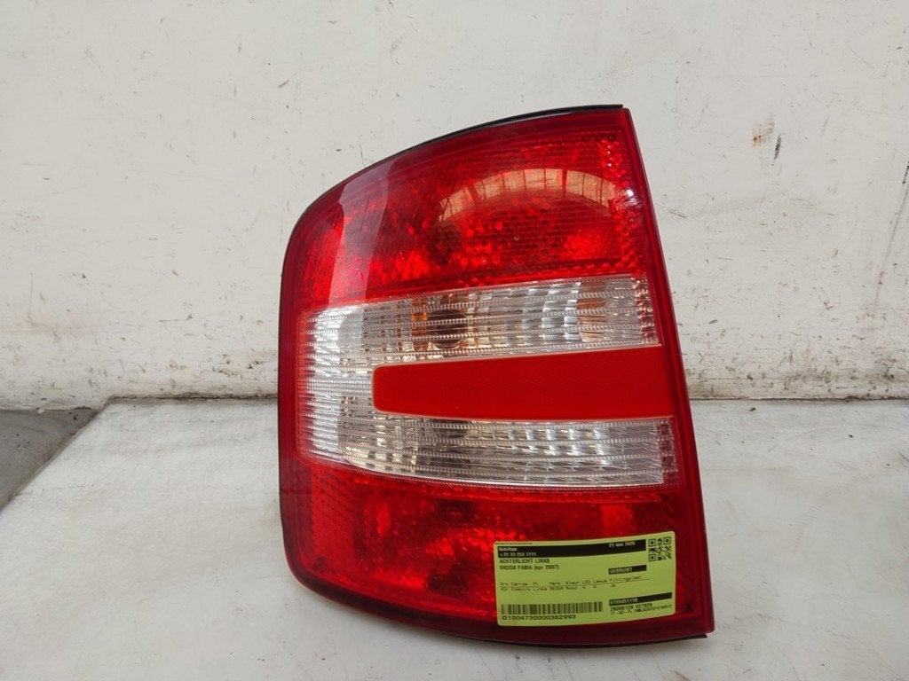 ACHTERLICHT LINKS Skoda Fabia (6Y5) (01-2000/12-2007), Gebruikt, Info@skoda-auto.de, Skoda, Max-Planck-Straße  3-5
64331  Weiterstadt, DE