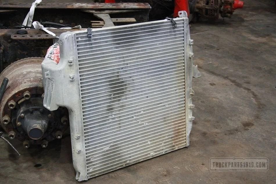 Mercedes-Benz MB Cooling System Turboluchtkoeler Actros, Autos : Pièces & Accessoires, Pièces camion, Mercedes-Benz, Moteur et Accessoires