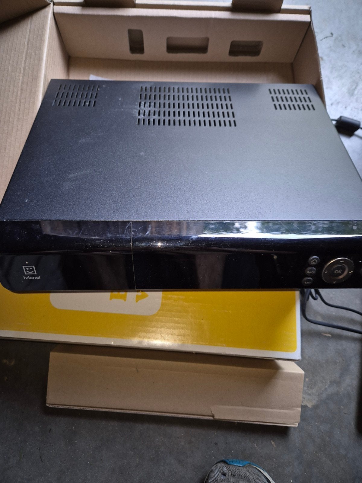 telenet digicorder te koop met afstandsbediening., Ophalen of Verzenden, Gebruikt, Harddiskrecorder