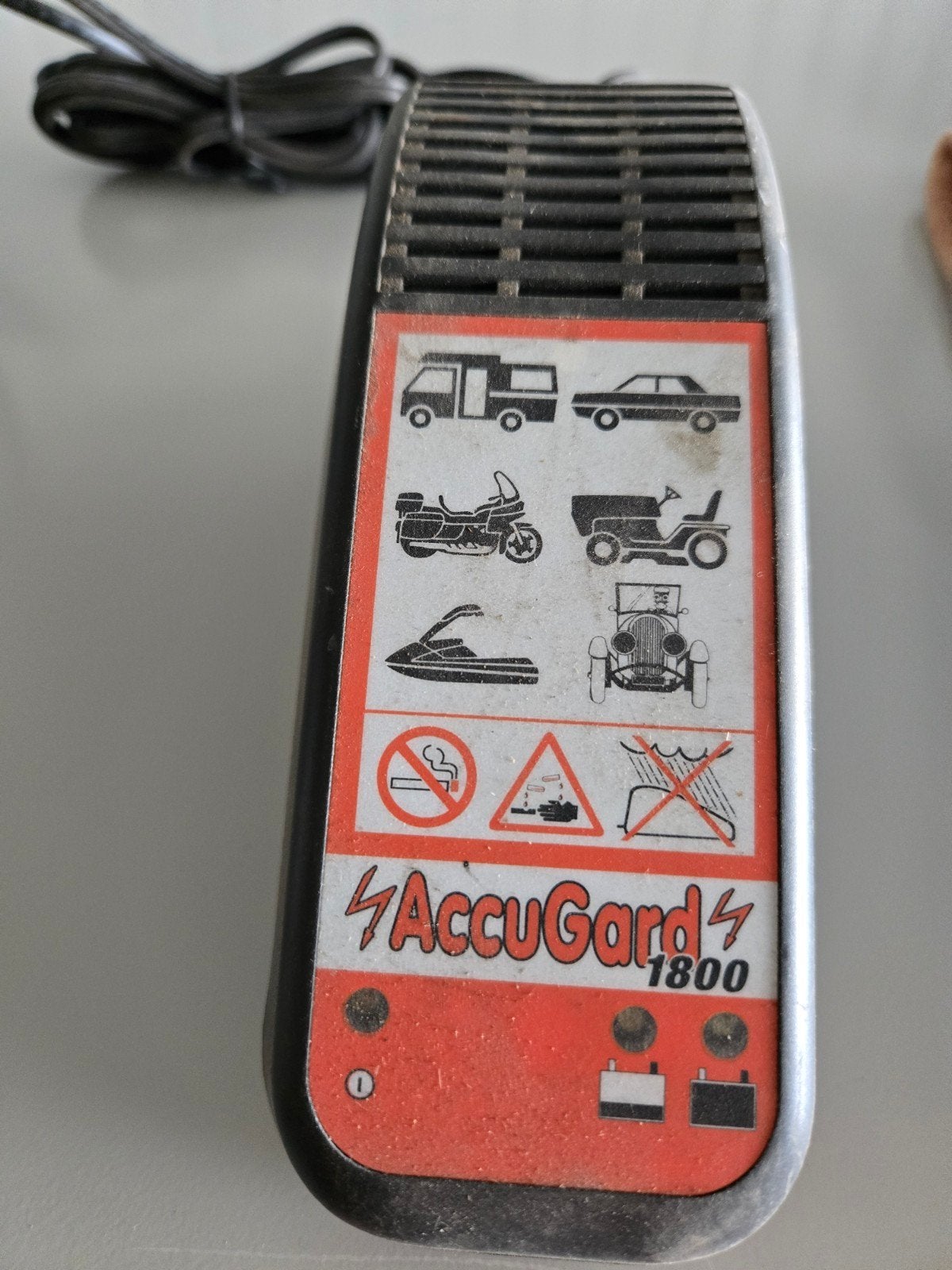 chargeur de batterie, Enlèvement ou Envoi, Neuf