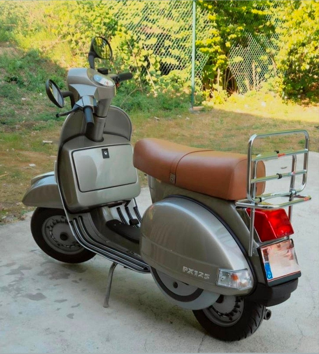 Vespa LML 125cc (2T) – Unique : 2.400km ! État impeccable, Ophalen