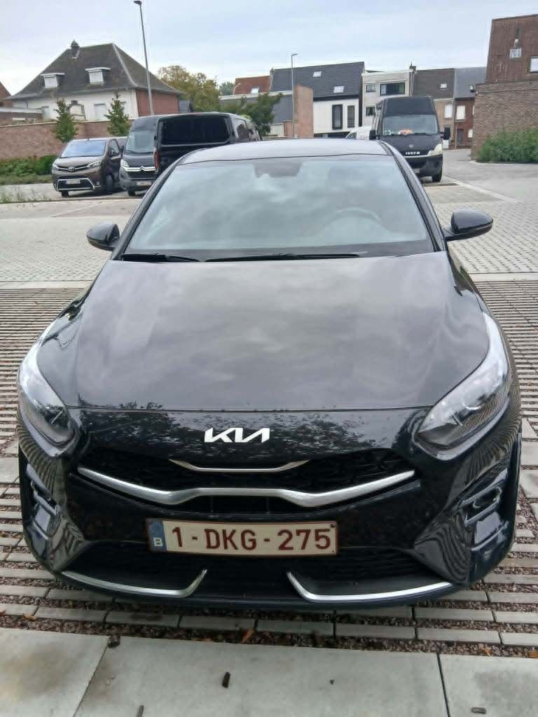KIA PRO-ceed, Autos, Kia, Entretenue par le concessionnaire, Noir, 5 portes, Particulier