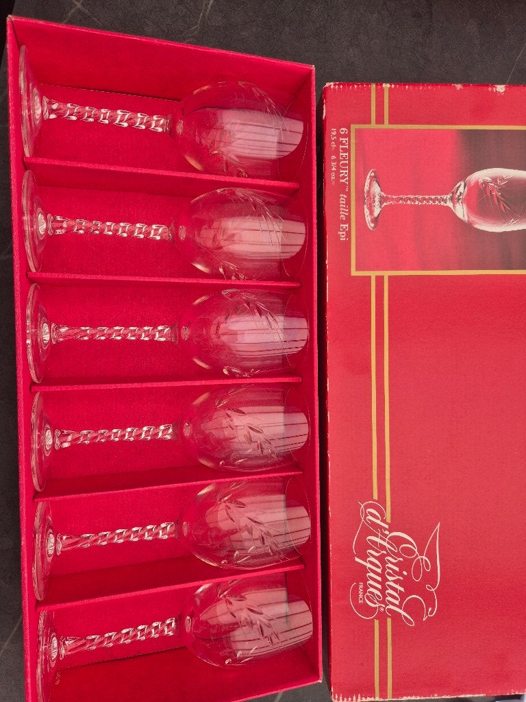 Kristallen champagne/cava-en wijnglazen te koop, Ophalen, Zo goed als nieuw, Glas of Glazen