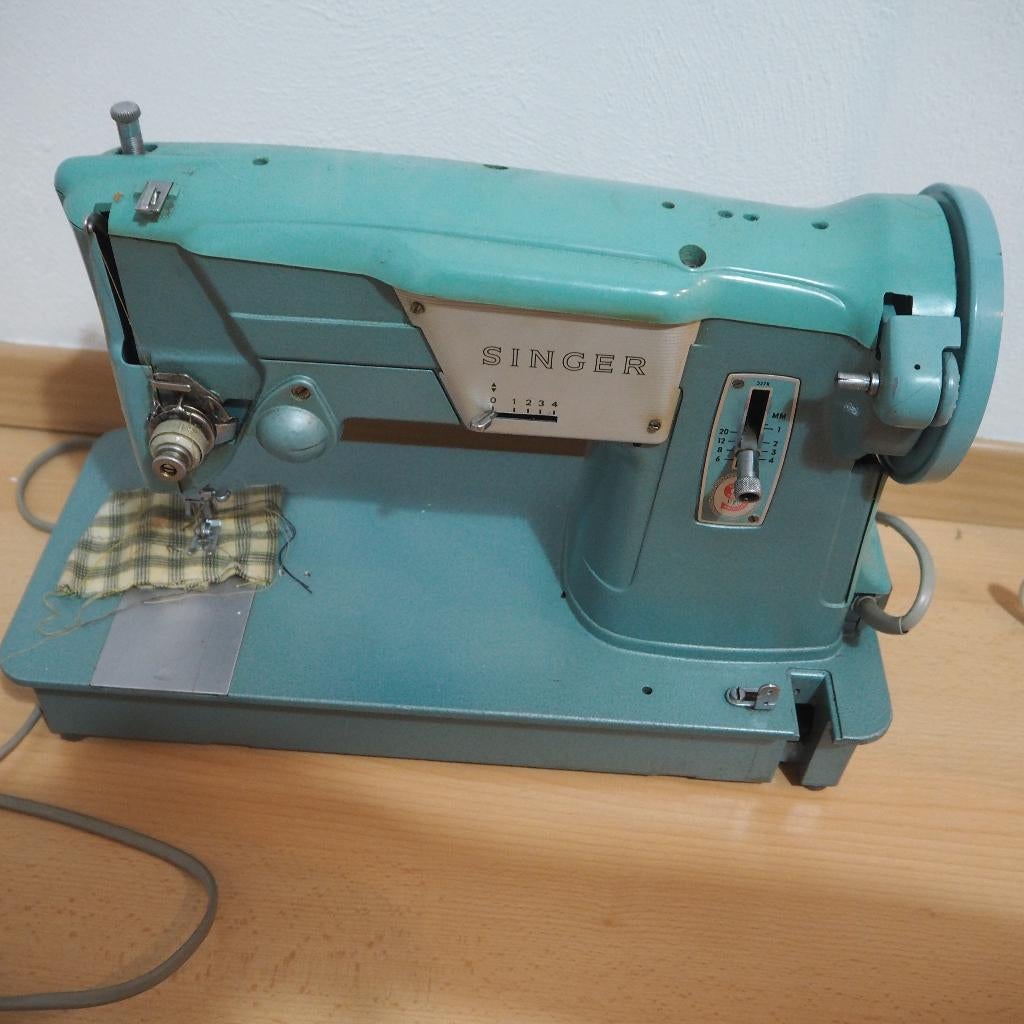 Machine à Coudre Singer vintage, Enlèvement