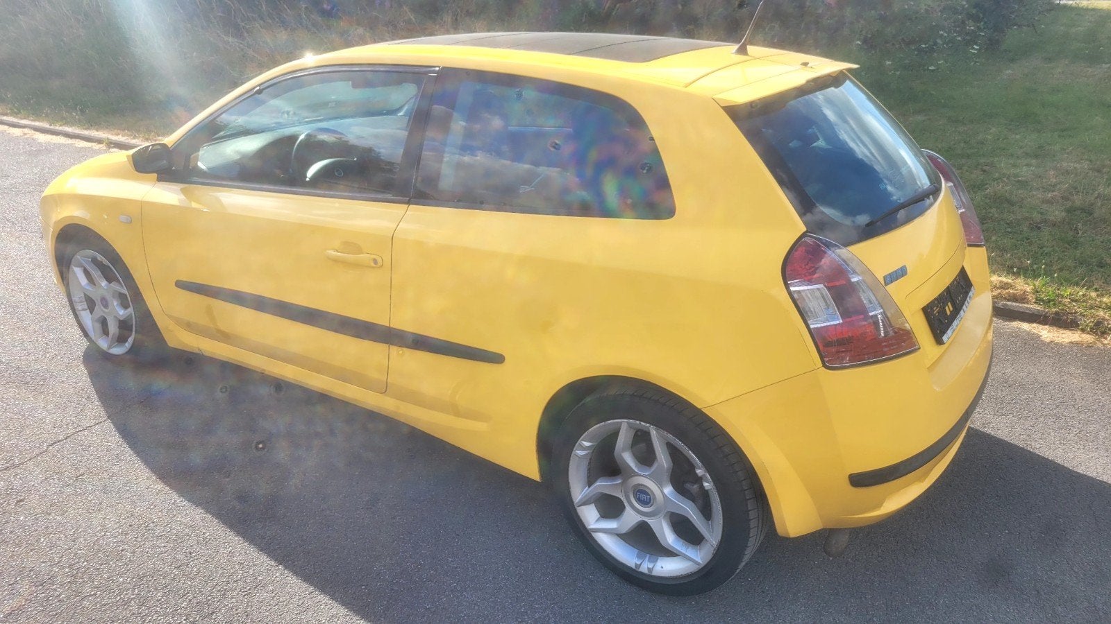 FIAT  STILO+1.6ES+EURO 4+CTOK +DEMANDE D'IMMATRI À 1399EU, Stilo, Bedrijf, Berline, Radio