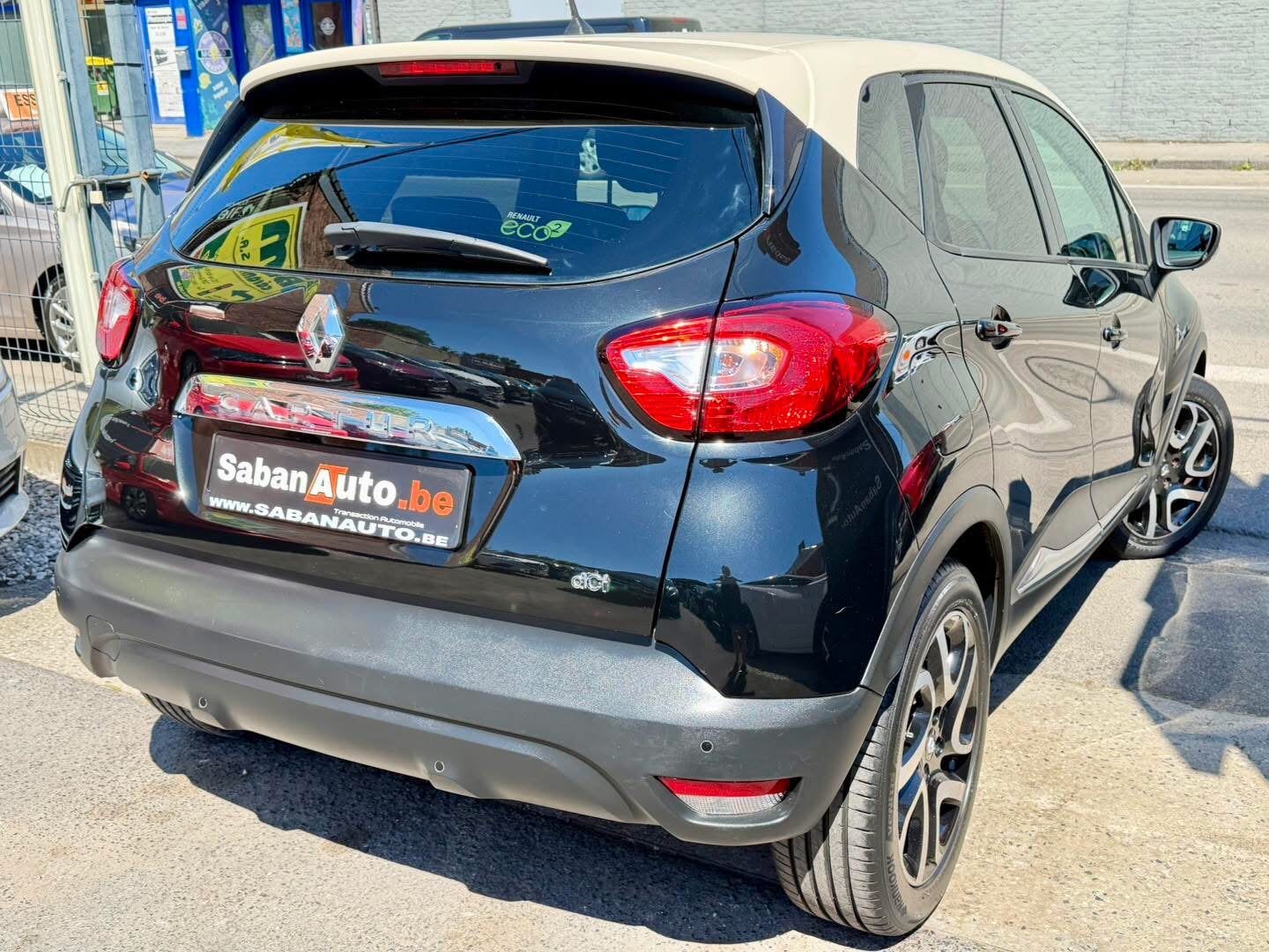 Renault Captur Prestige 1.5 Dci 2015, Auto's, Renault, Euro 5, Zwart, Bedrijf, Handgeschakeld