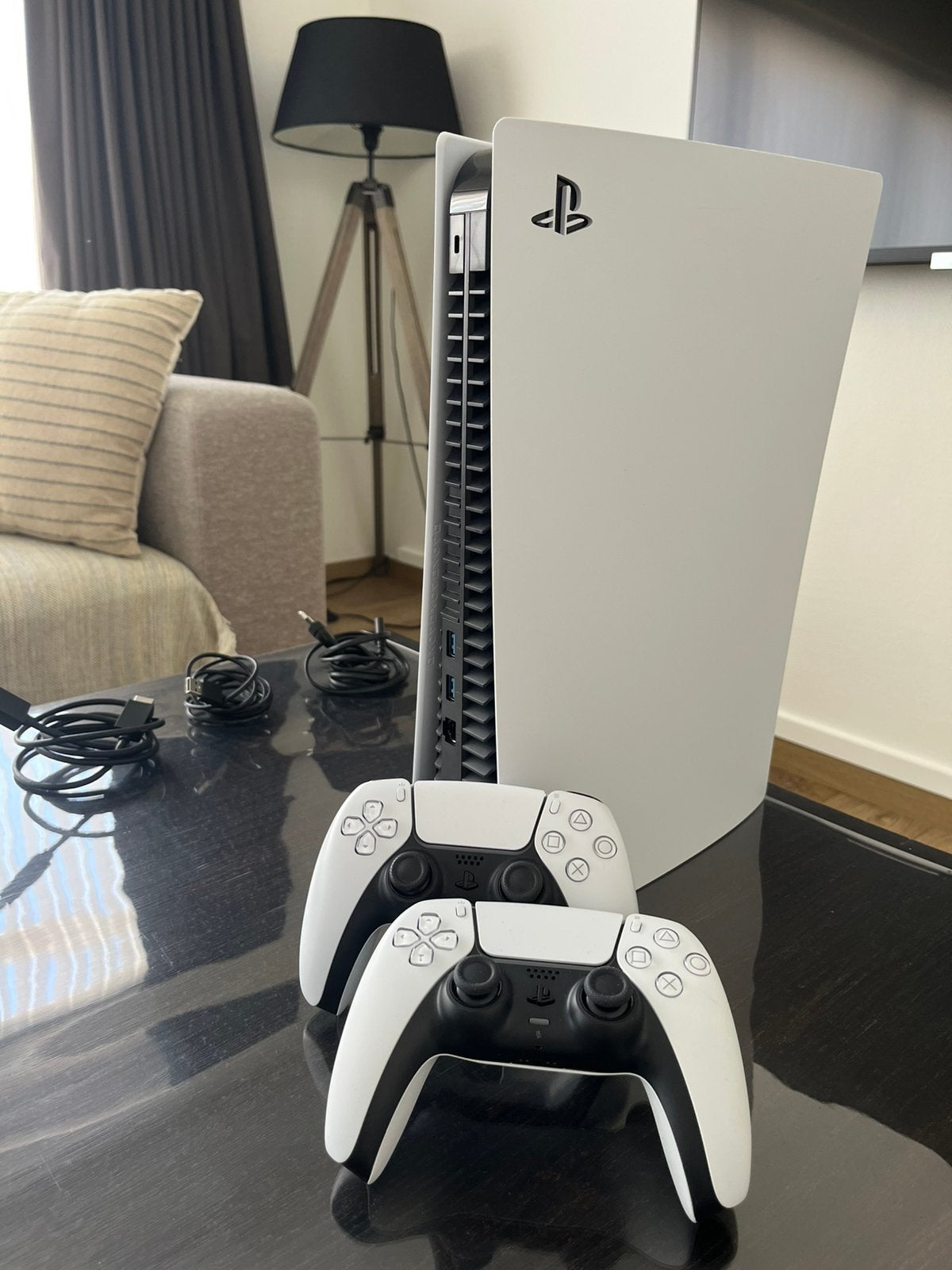 Playstation Disc + twee draadloze controllers, Games en Spelcomputers, Ophalen, Zo goed als nieuw