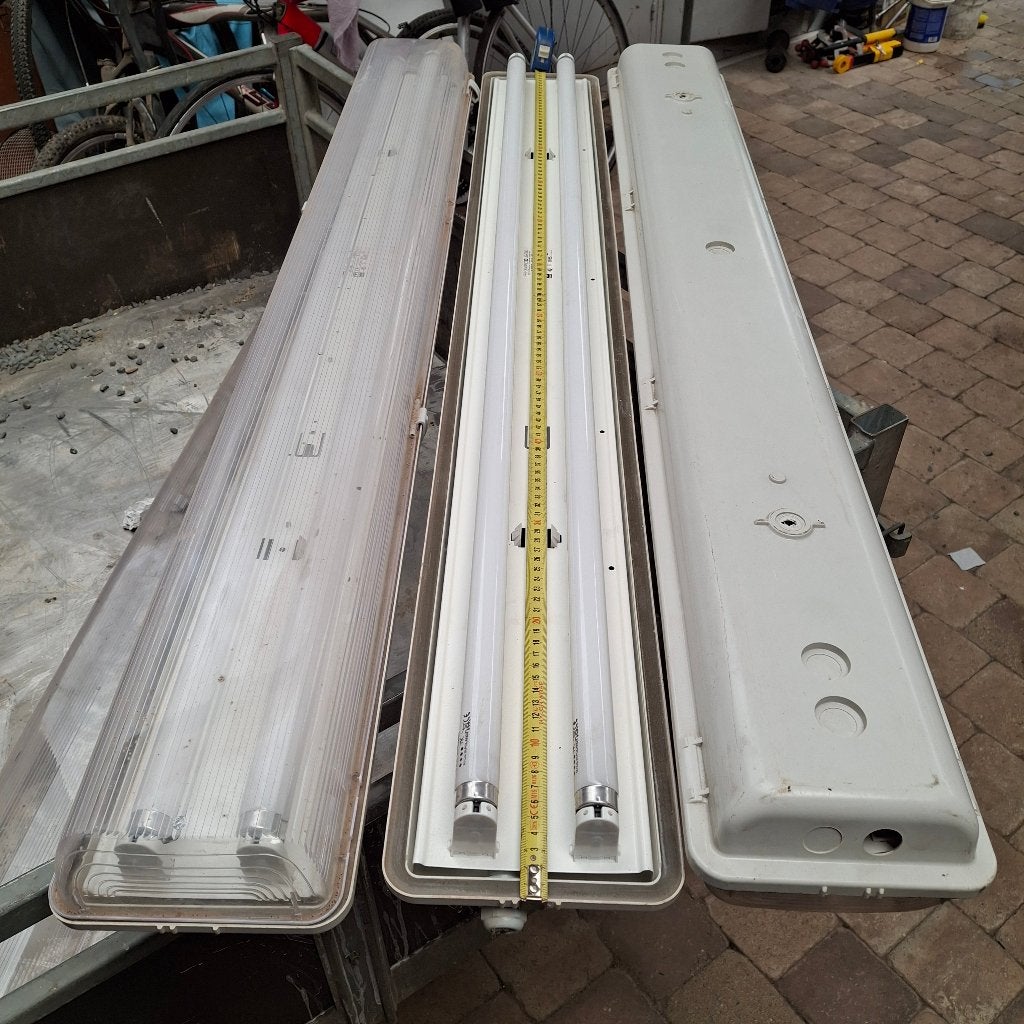 3 lampes fluorescentes doubles à prix avantageux, Bricolage & Construction, Enlèvement ou Envoi, Comme neuf