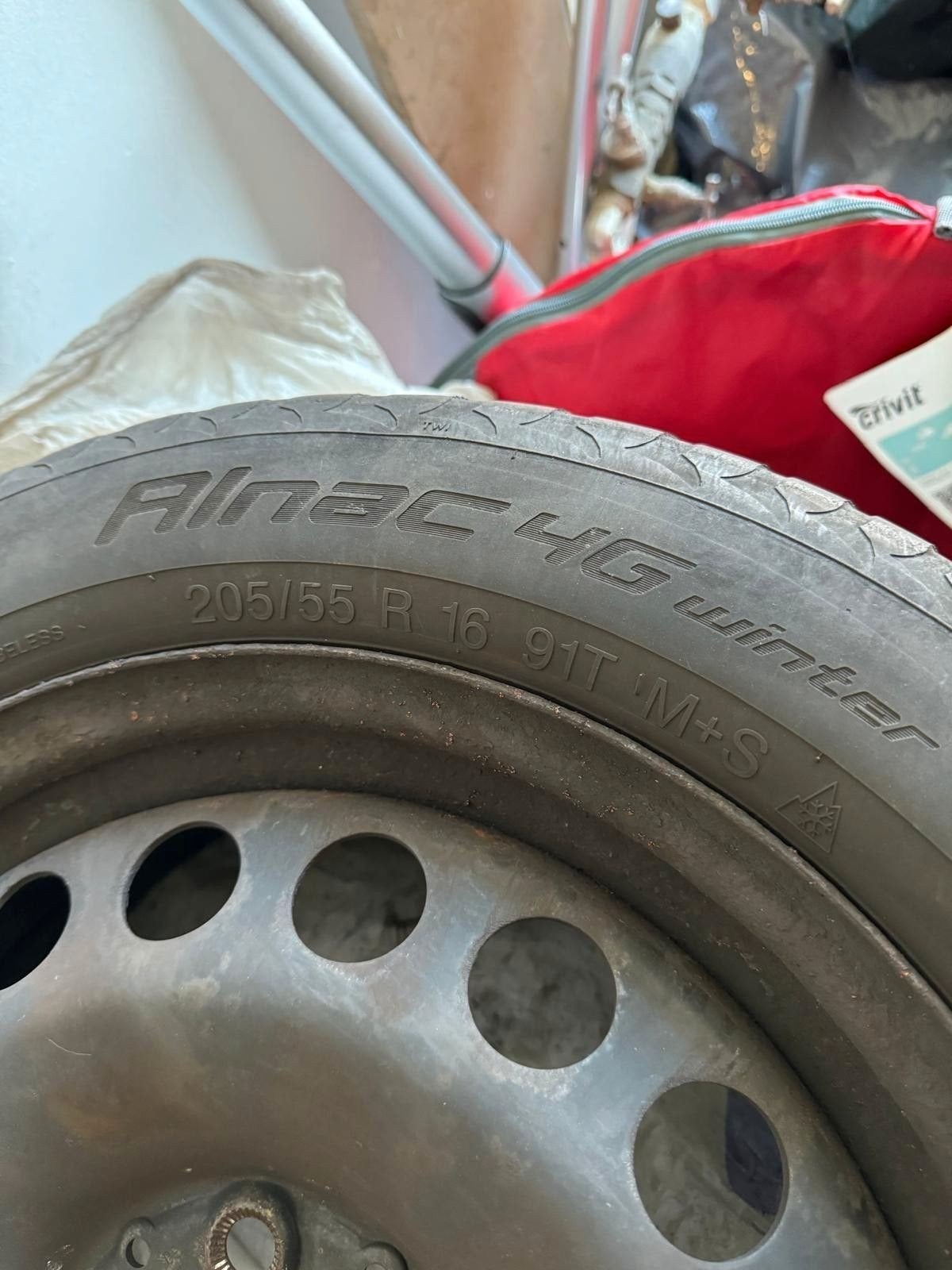 4 pneus avec jantes hiver Alnac 205 55 16, Autos : Pièces & Accessoires, Enlèvement, Pneu(s)