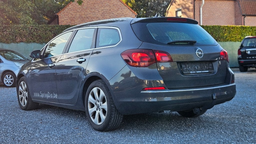 Opel Astra 2013 -1,7Diesel -E5 -Airco, Euro 5, Bedrijf, Diesel, https://public.car-pass.be/vhr/282cc5f5-5b90-4165-8b6c-4886c2ebb45b
