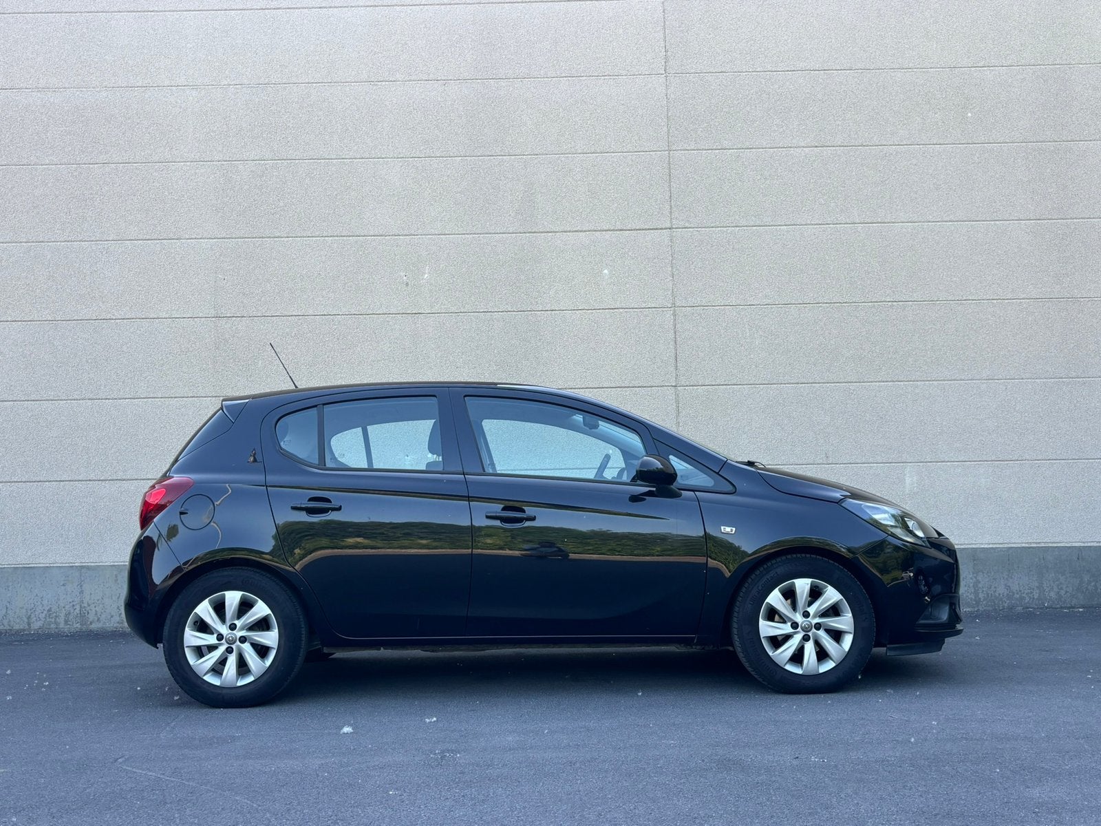 Opel corsa 1.2 zwarte editie /142.000 km/Euro 6b/2016, Auto's, Opel, Bluetooth, Euro 6, Zwart, Bedrijf