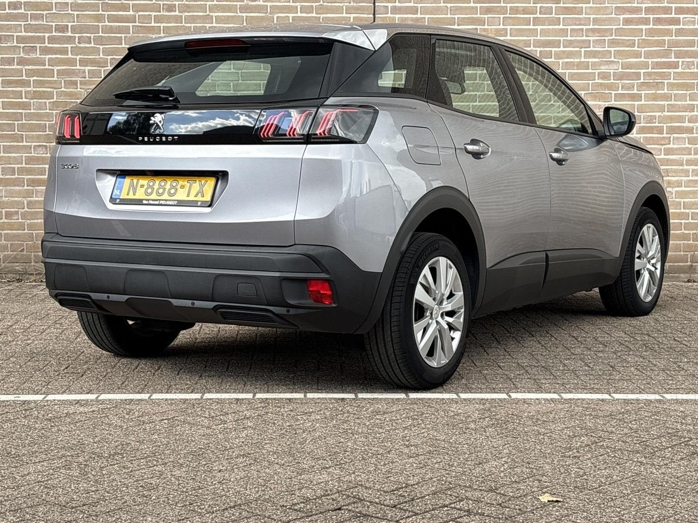 Peugeot 3008 1.2 PureTech Active Pack Business | € 10.700,-, Argent ou Gris, Achat, 140 g/km, Entreprise