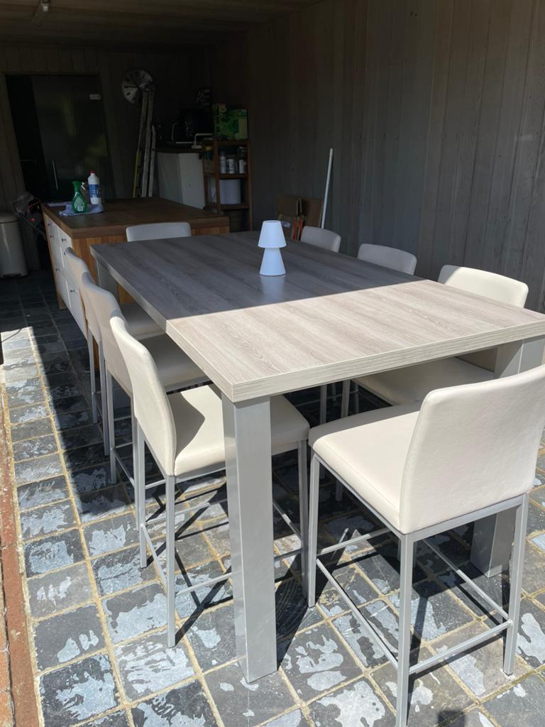 Tafel met stoelen, Ophalen, Zo goed als nieuw