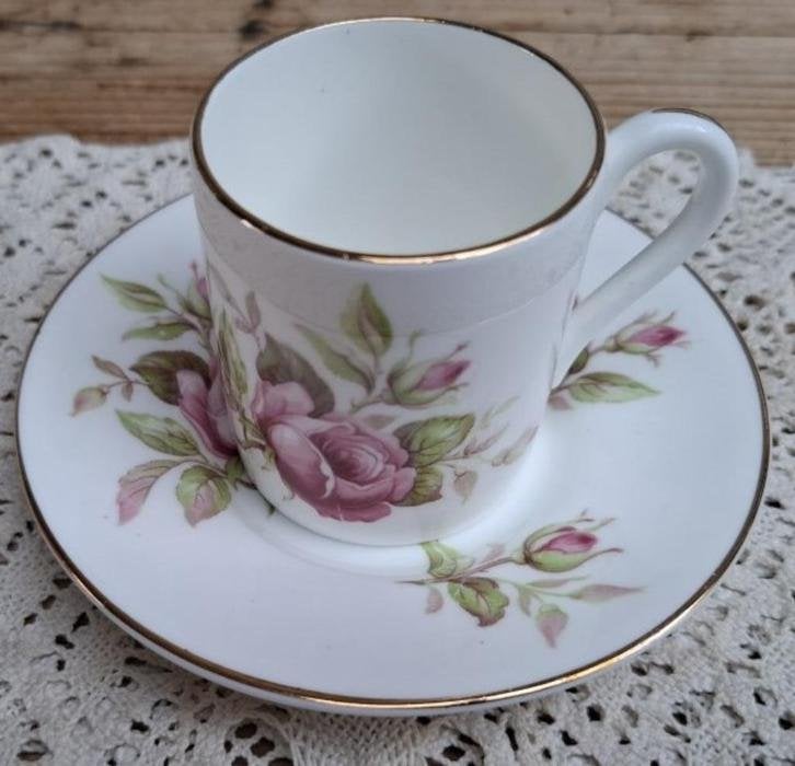 Kleine Engelse ( espresso) kop en schotel, -, Utilisé, Autres styles, -