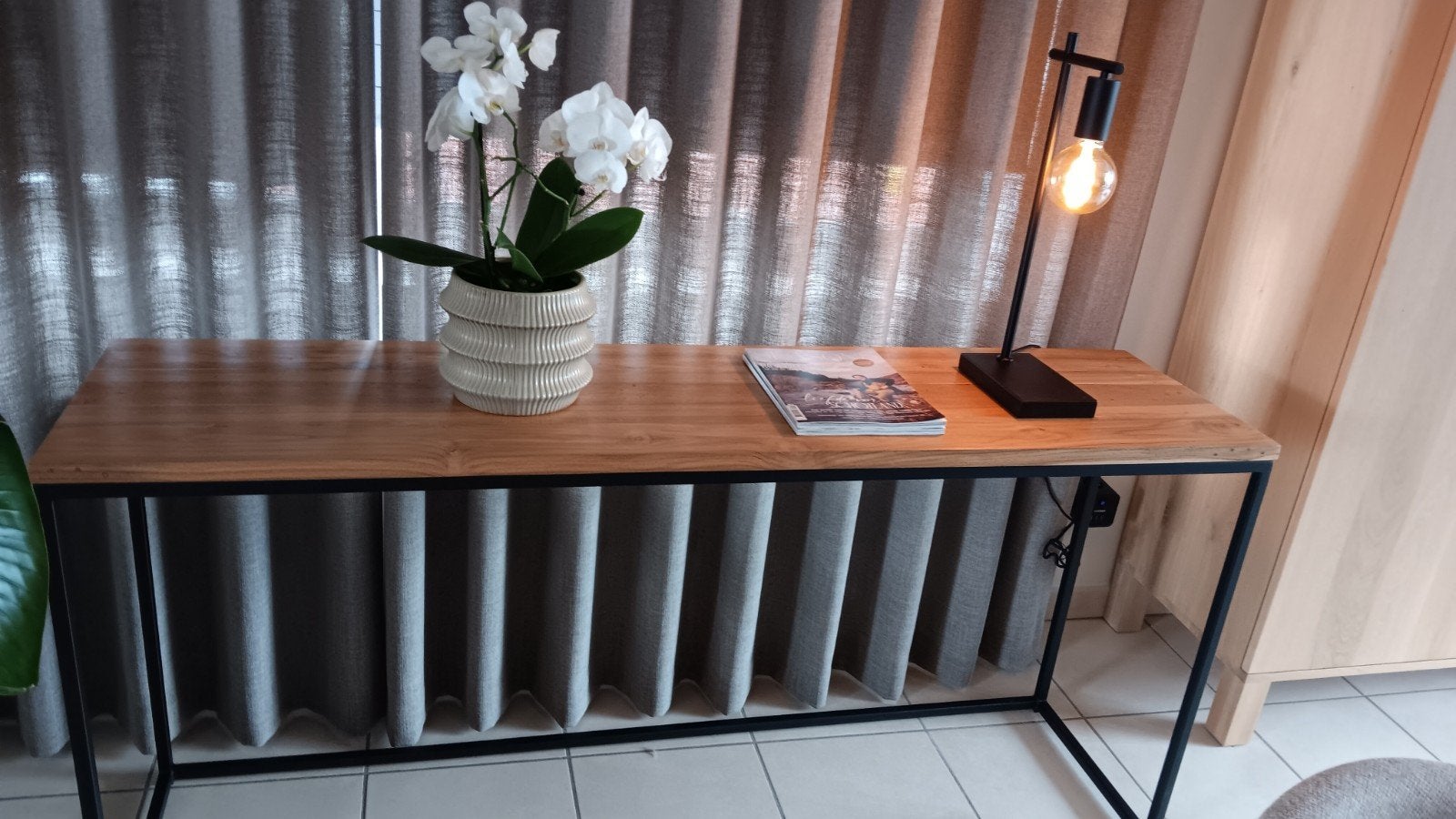 Industriële side table, bureau,planten en of buffet tafel
€ , Huis en Inrichting, Ophalen