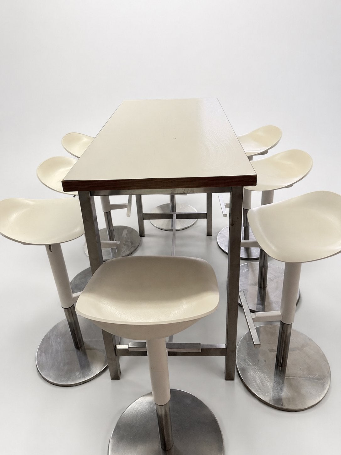 Set van 8 vintage barkrukken met bartafel, Enlèvement, Utilisé