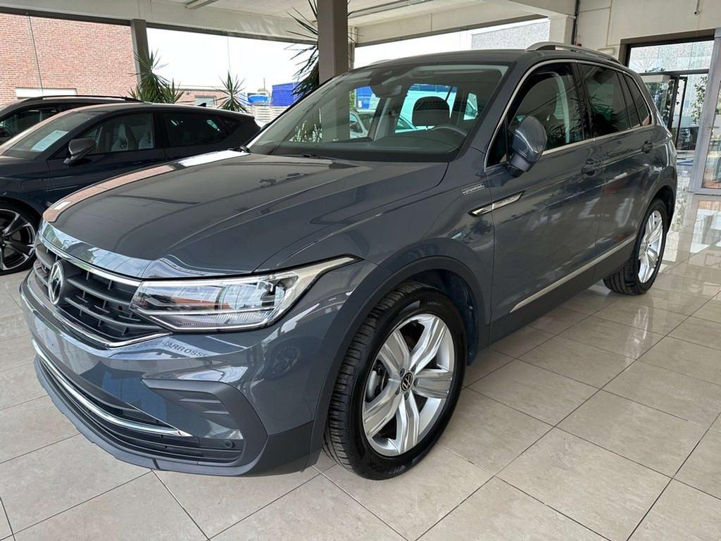 Volkswagen Tiguan 1.5 TSI DSG Elegance|Camera|Trekhaak|Apple, Autos, Argent ou Gris, Achat, Entreprise, Alcantara