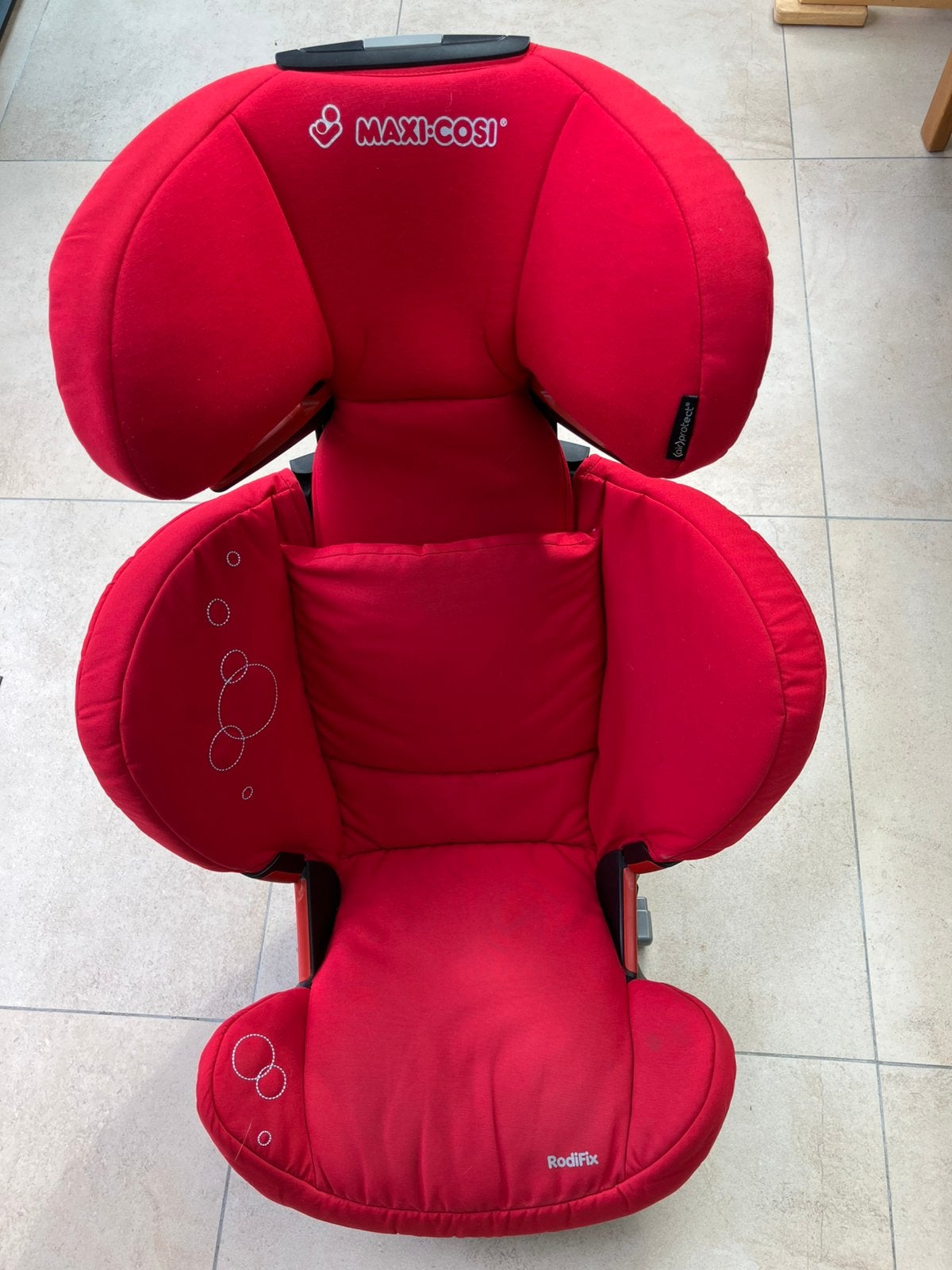 Maxi Cosi Rodifix Airprotect rood in goede staat, 15 à 36 kg, Enlèvement, Utilisé, Maxi-Cosi