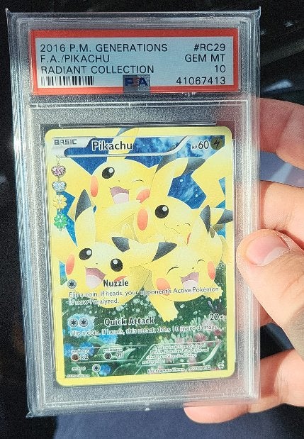 Pikachu Radiant Collection PSA 10, Ophalen, Zo goed als nieuw, Losse kaart
