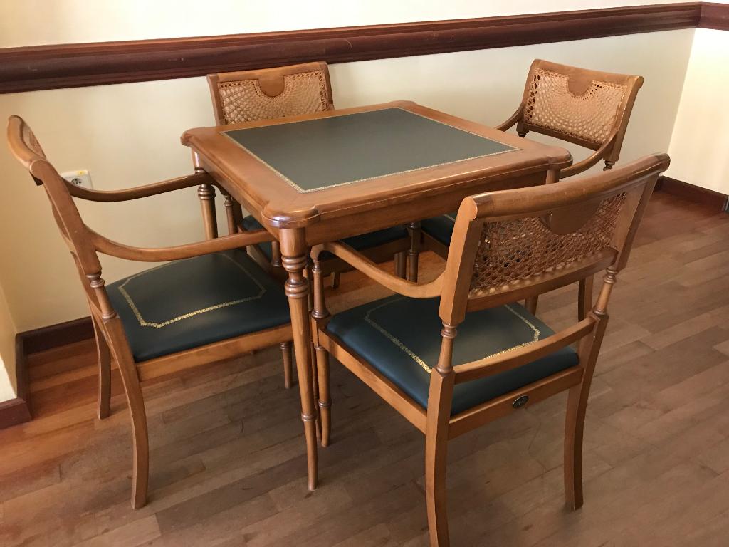 Schaak/kaarttafel met bijhorende stoelen, Enlèvement, 75 cm ou plus, Carré, Comme neuf