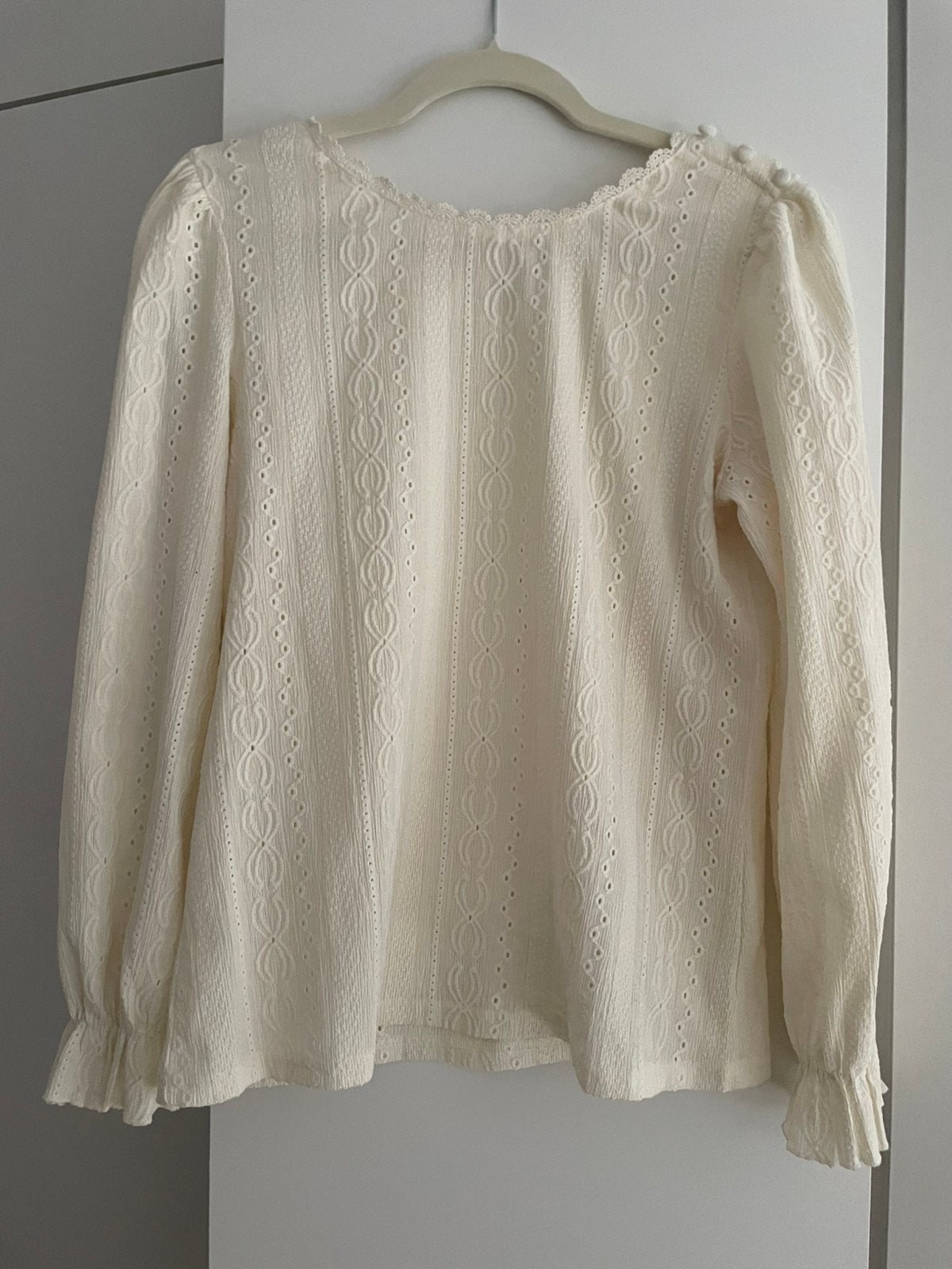 Blouse broderie anglaise écru Easy Clothes taille S, Vêtements | Femmes, Enlèvement, Comme neuf, Jaune, Manches longues