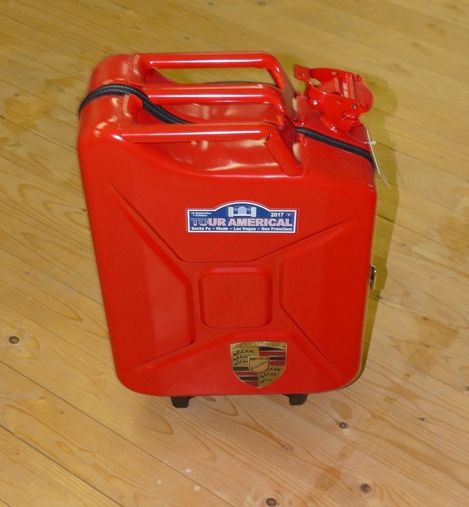 Handbagage, trolley in de vorm van een jerrycan, Ophalen, Nieuw, Hard kunststof, Wieltjes