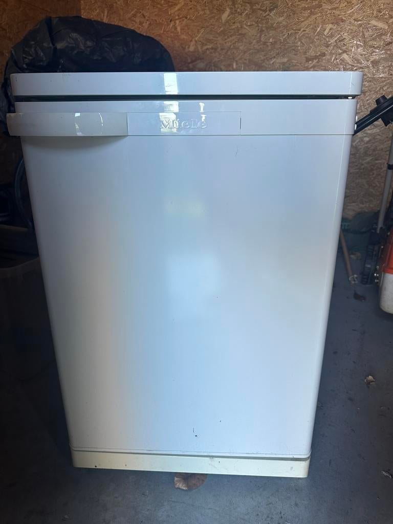 Miele ijskast tafelmodel, 120 à 140 cm, Sans bac à congélation, Enlèvement, Utilisé
