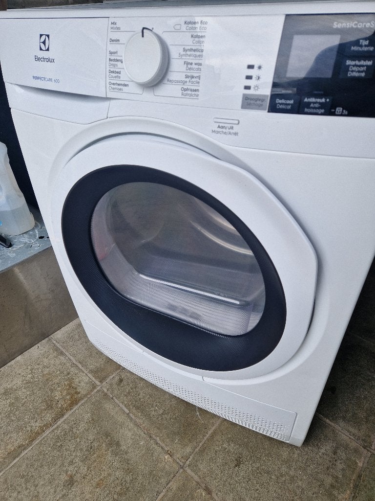 Sèche linge Electrolux 8kg A condensation, Enlèvement, Comme neuf, Chargeur frontal