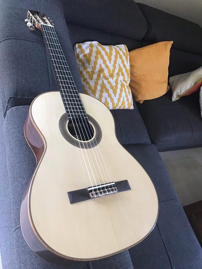 Professionele klassieke gitaar Alama 2025 model  Bouchet, Ophalen of Verzenden, Zo goed als nieuw, Klassieke of Spaanse gitaar