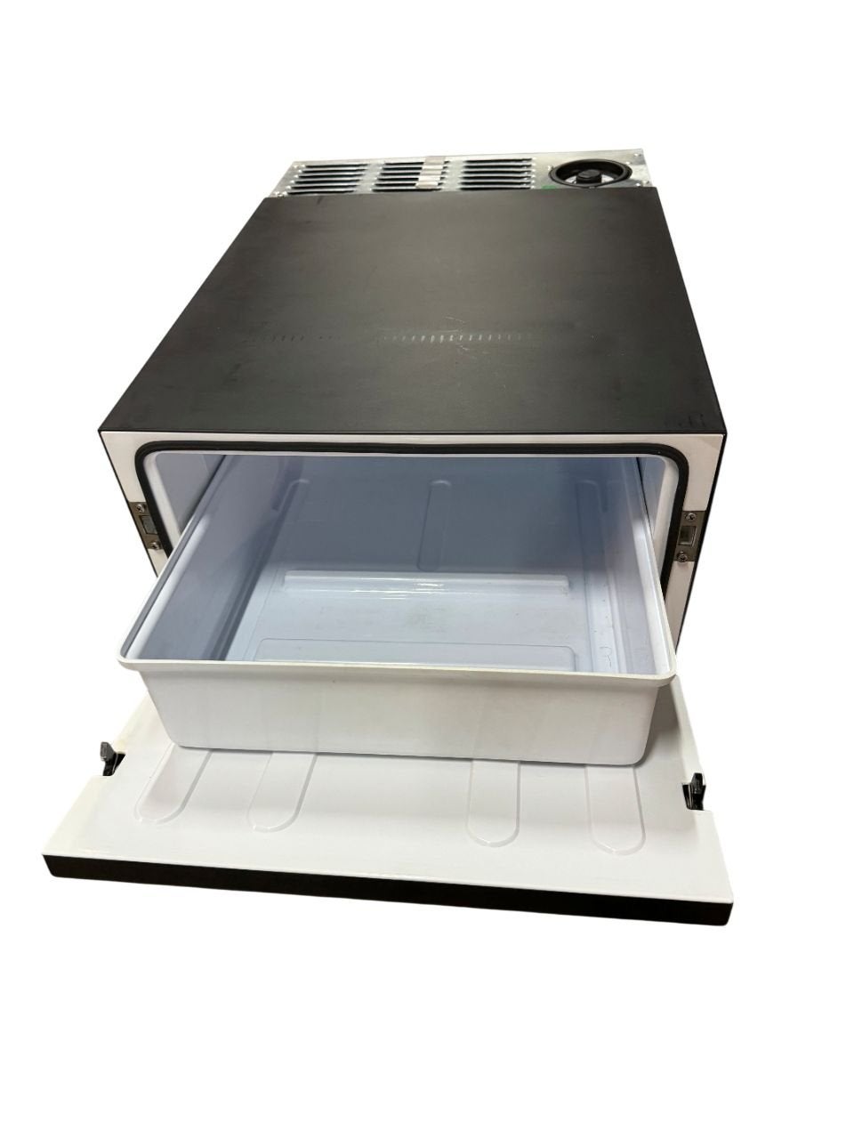 DAF CF KOELKAST REFRIGERATOR 30LTR 682x440x254mm 1364410, Interieur en Bekleding, -, -, Nieuw
