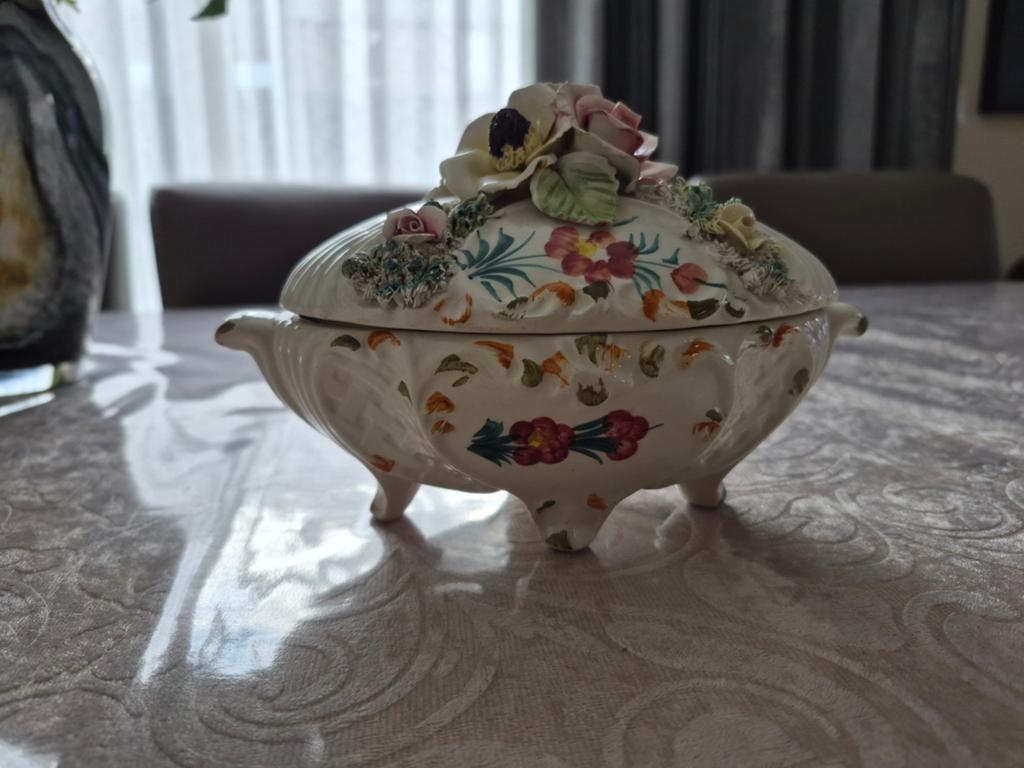 Antieke porseleinen pot V.Bassano Italië, Ophalen of Verzenden