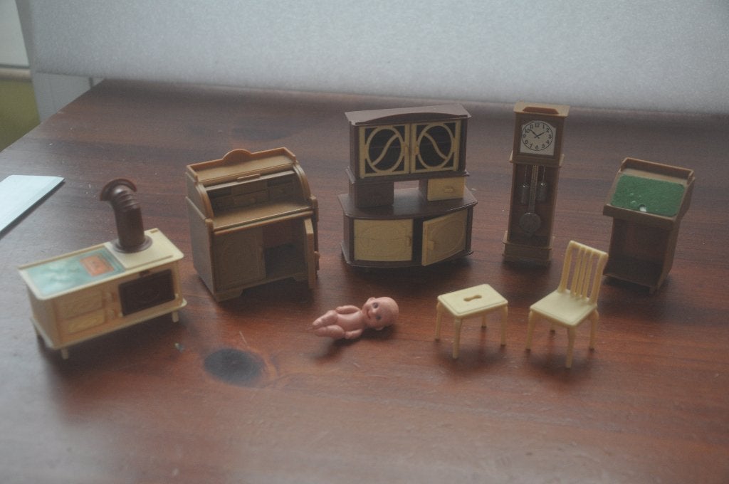 poppenhuis meubeltjes, Ophalen of Verzenden, Zo goed als nieuw, Accessoires