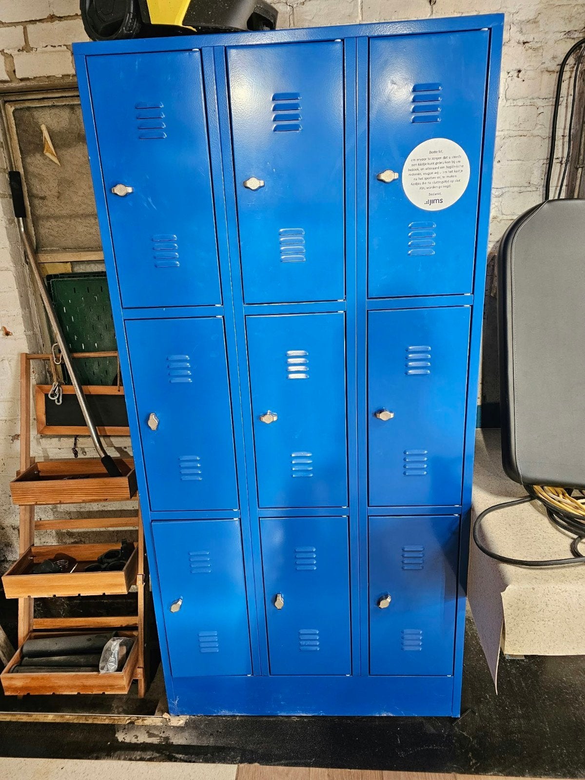 locker kast met 9 deuren, Ophalen, Zo goed als nieuw