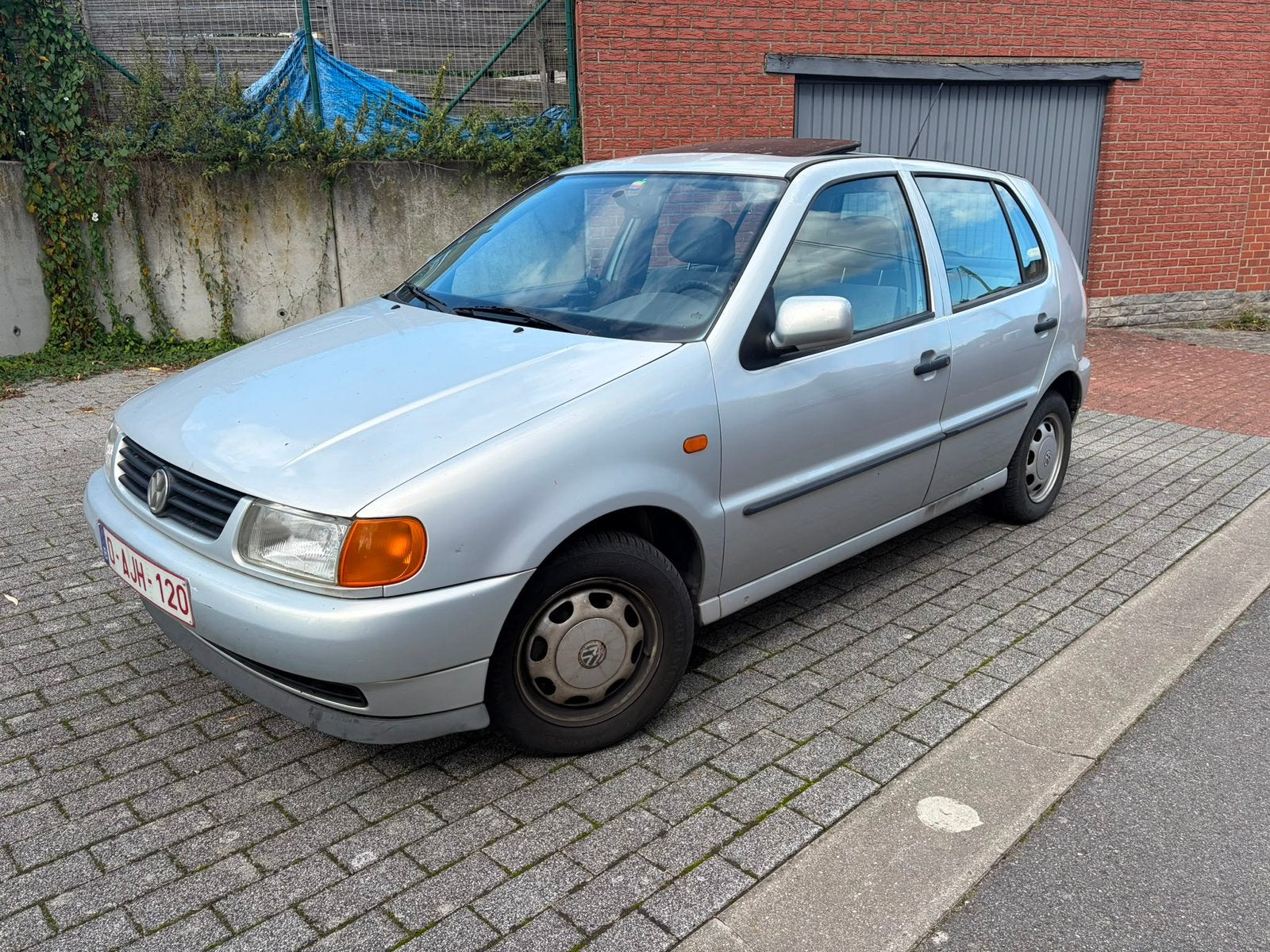 Vw Polo 14i essence 60cv an97 Boite automatique da ve vc 5p, Stof, USB, 4 cilinders, Particulier
