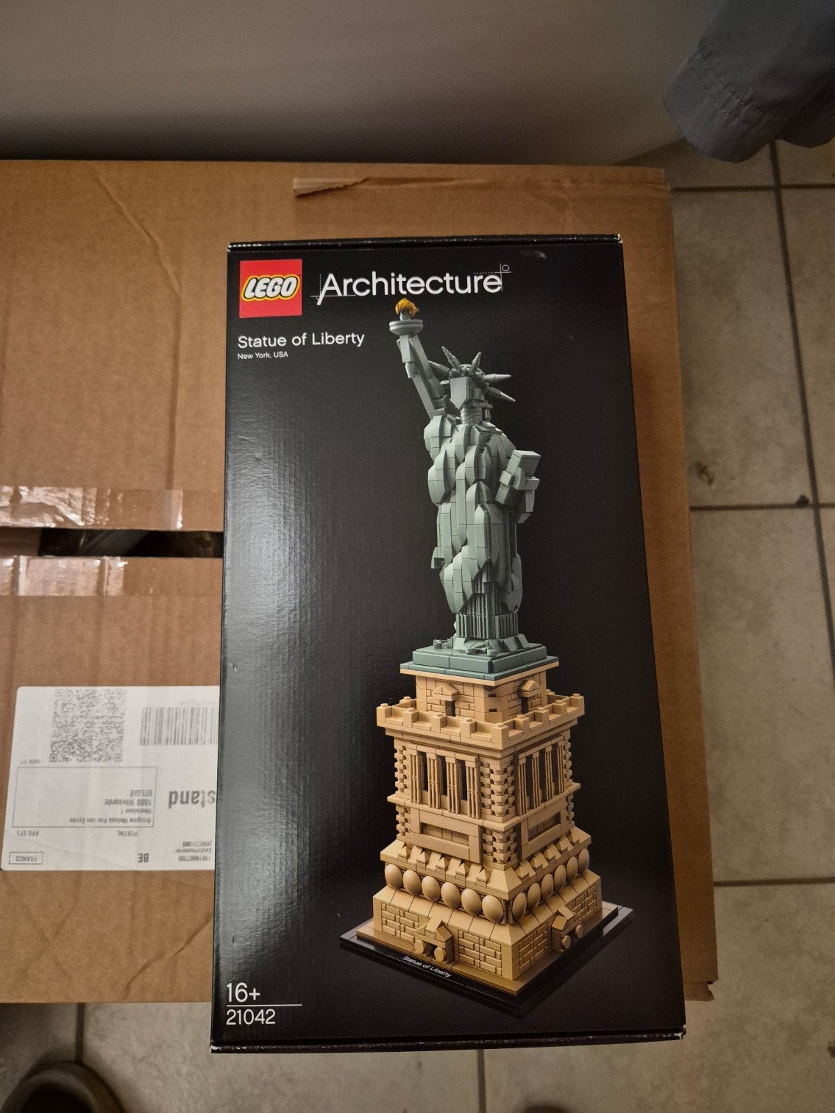 lego vrijheidsbeeld, Enlèvement