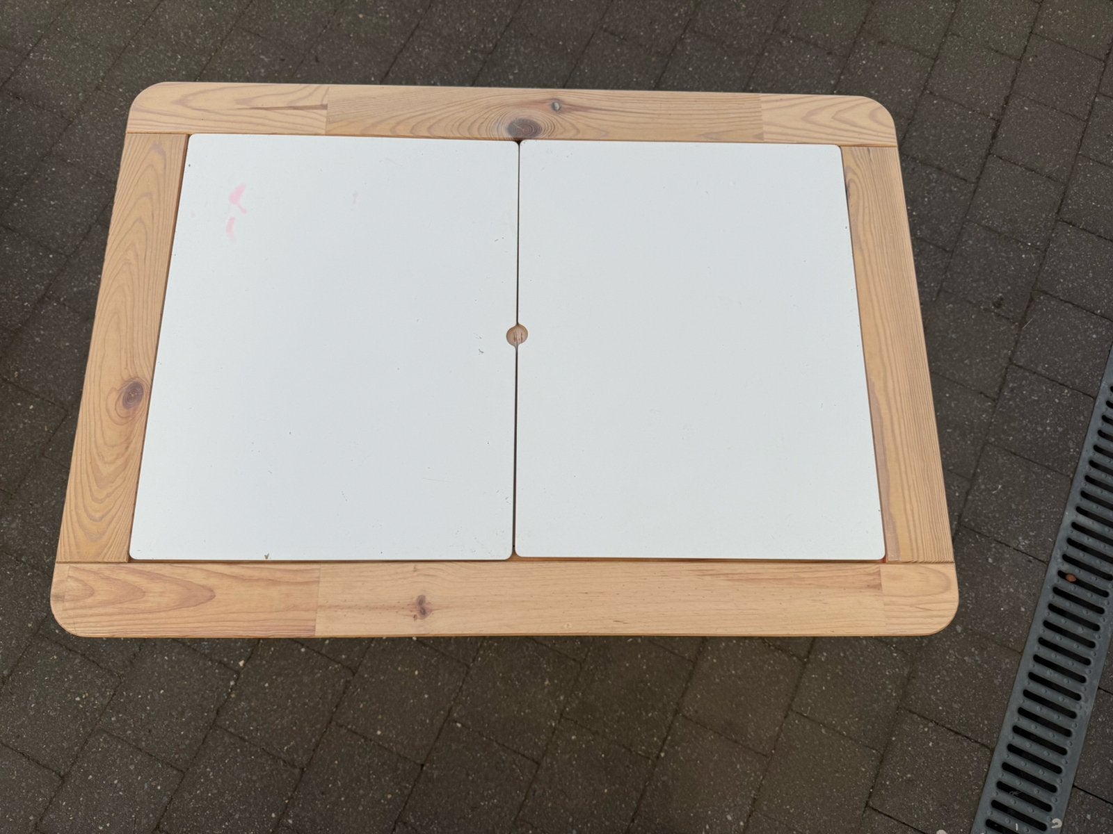 Ikea Flisat kindertafel, Ophalen, Gebruikt