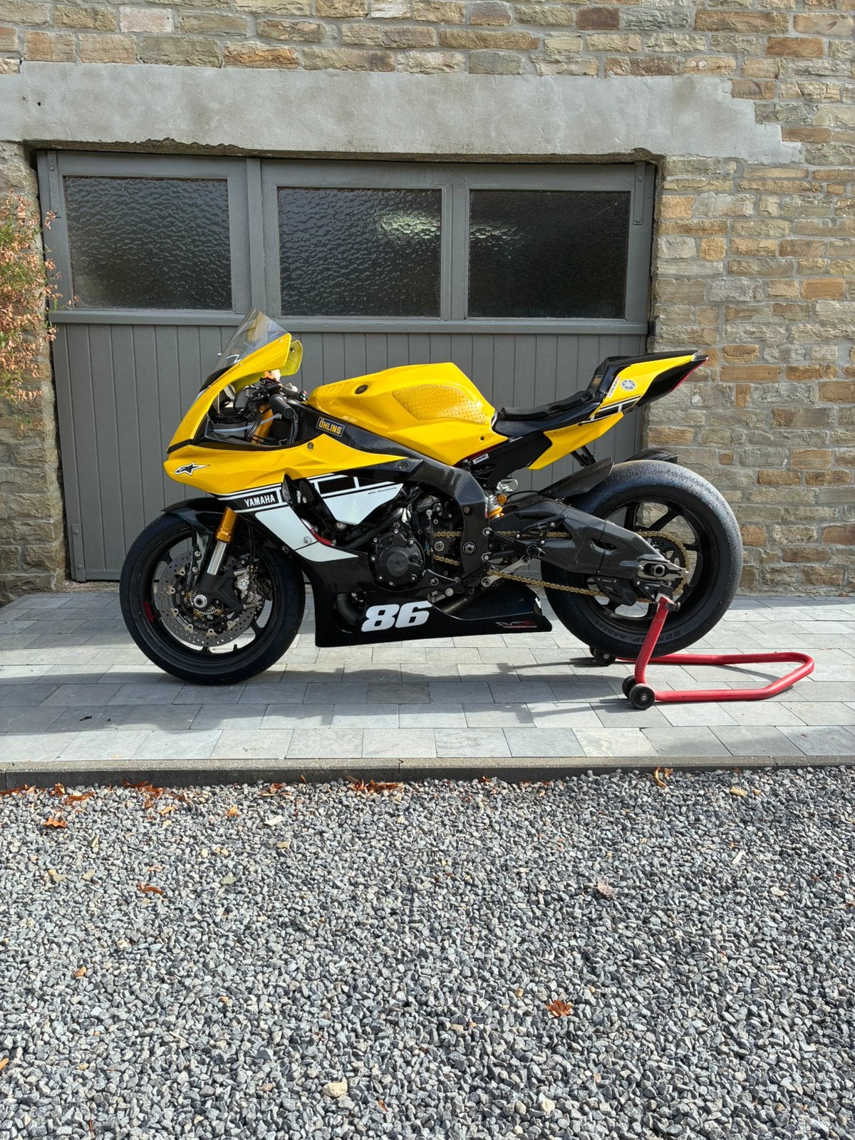 Yamaha r1 piste, Particulier