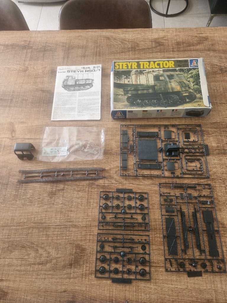 Italeri 1/35 Steyr Tractor, Italeri, 1:32 tot 1:50, Nieuw, Ophalen of Verzenden