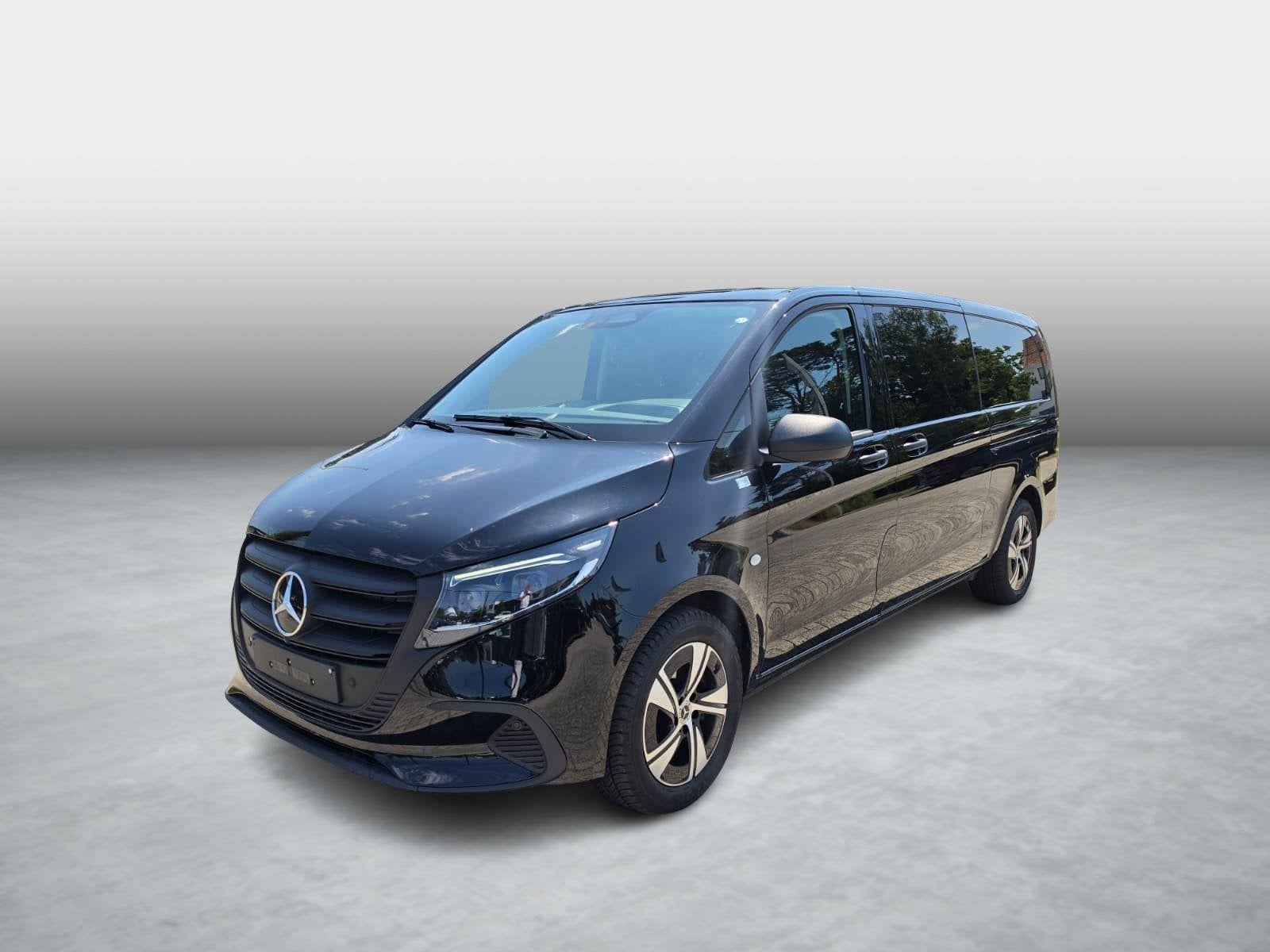 Mercedes-Benz Vito Tourer 114 CDI Pro L3 9G-Tronic, Auto's, Mercedes-Benz, 186 g/km, Gebruikt, Zwart, 4 cilinders