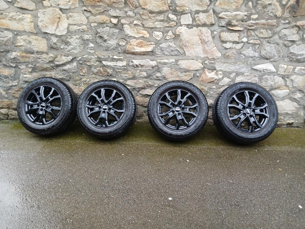 Jantes et pneus, Pneus et Jantes, 215 mm, 16 pouces, Pneus été